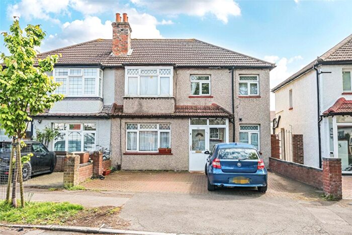 4 Bedroom Semi-Detached House For Sale In Surrey Grove, Sutton, SM1