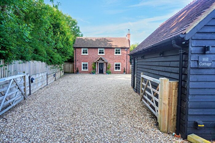 4 Bedroom Detached House For Sale In Plomer Hill, High Wycombe, HP13