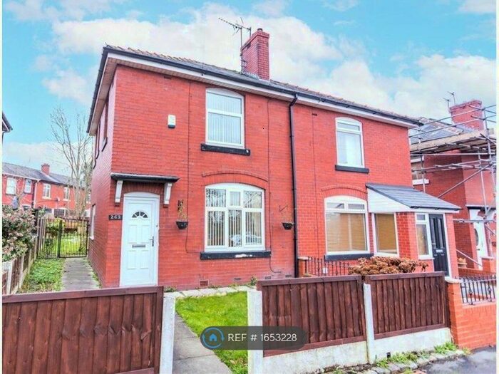 2 Bedroom Semi-Detached House To Rent In Wash Lane Terrace, Bury, BL9