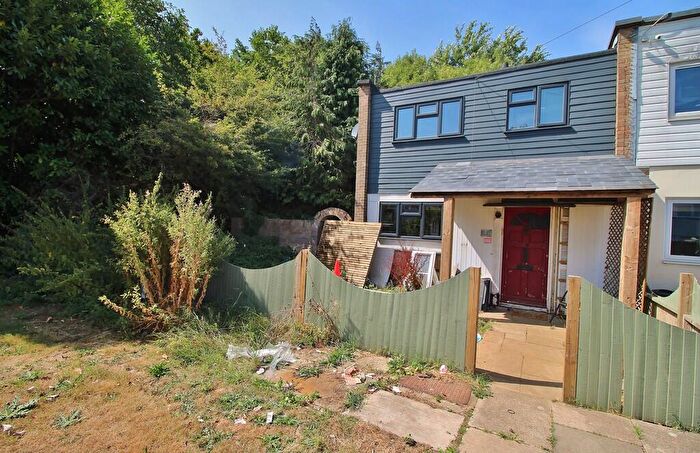 3 Bedroom End Of Terrace House For Sale In Juniper Square, Havant, PO9