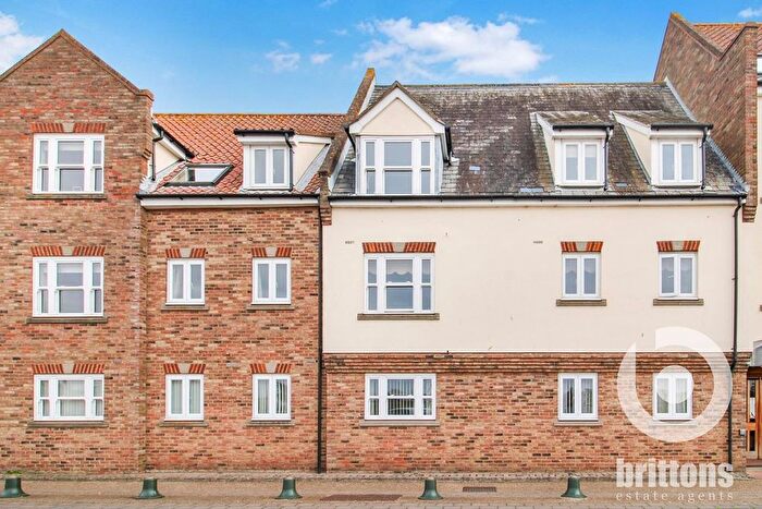 2 Bedroom Flat For Sale In South Quay, King's Lynn, PE30
