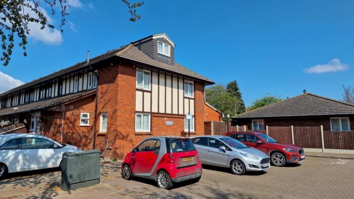 5 Bedroom End Of Terrace House To Rent In Tansy Close, London, E6