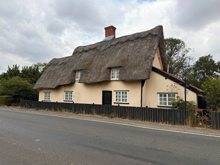 3 Bedroom Cottage For Sale In Low Street, Oakley, Diss, Suffolk, IP21