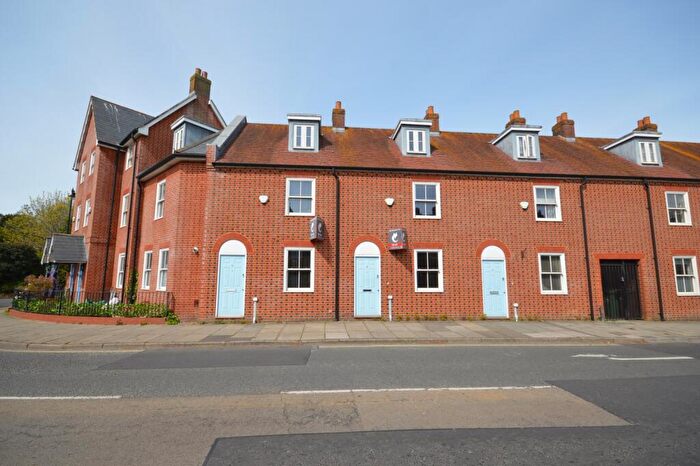 2 Bedroom Terraced House To Rent In Reedley Mews Priestlands Place, Lymington, Hampshire, SO41