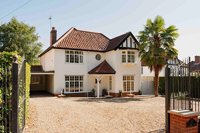 4 Bedroom Detached House For Sale In Telegraph Lane East, Norwich, Norfolk, NR1