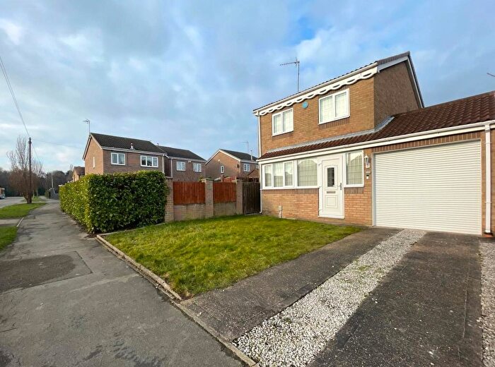 3 Bedroom Detached House To Rent In Howdale Road, Sutton-On-Hull, Hull, HU8