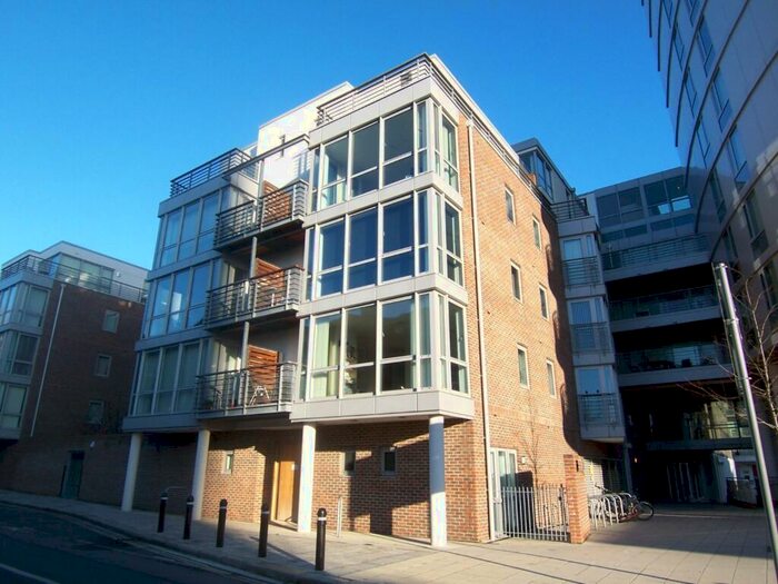 1 Bedroom Flat To Rent In Central Portsmouth, PO1