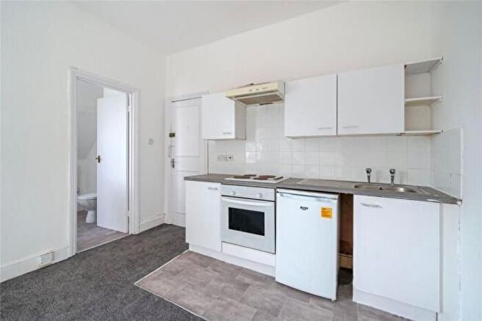 Studio To Rent In High Road, London, NW10