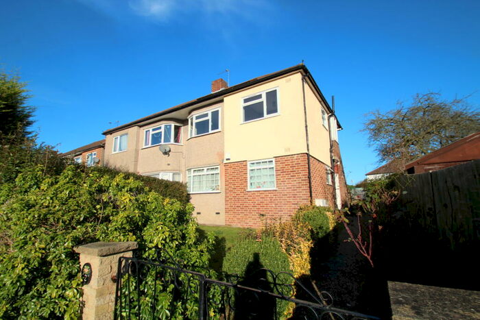 2 Bedroom Apartment To Rent In Kenilworth Road, Petts Wood, Kent, BR5