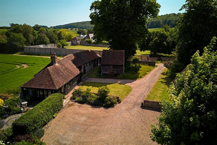 3 Bedroom Barn Conversion To Rent In East Street, Hambledon, Waterlooville, PO7