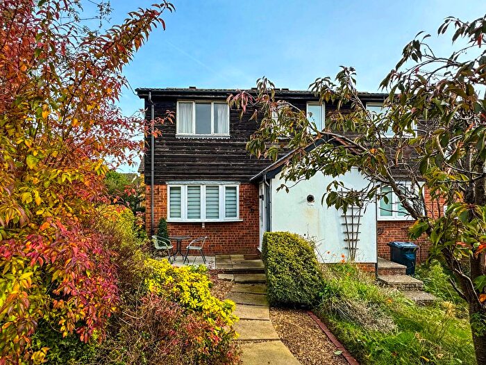 1 Bedroom Maisonette To Rent In Ladywood Road, Hertford, SG14