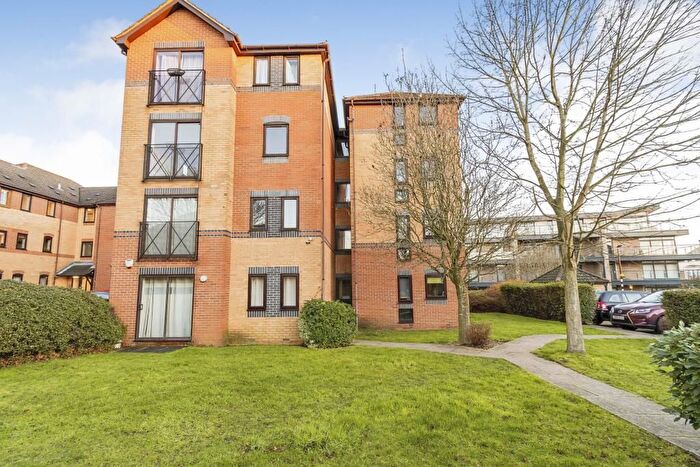 1 Bedroom Flat To Rent In Park Street, Shirley, Southampton, SO16