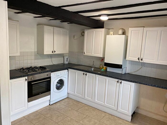 2 Bedroom Flat To Rent In The Green, Aston-On-Trent, DE72