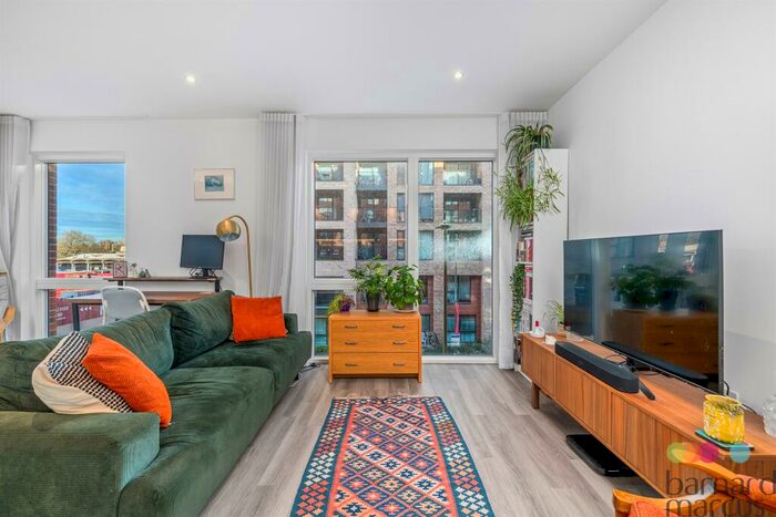 1 Bedroom Apartment To Rent In Lismore Boulevard, London, NW9