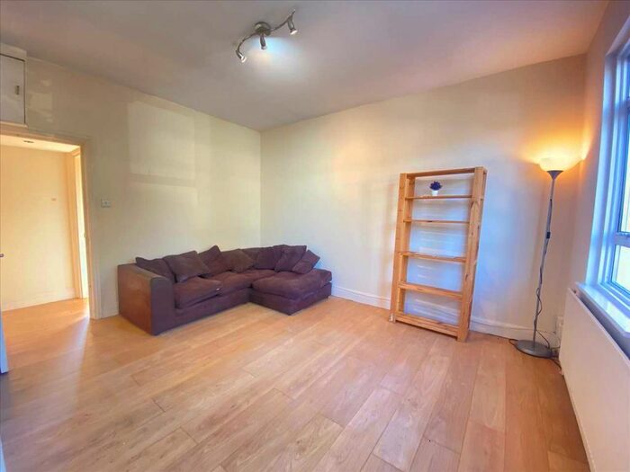 1 Bedroom Flat To Rent In Eccleston Road, London, W13