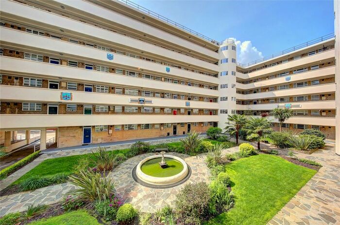 1 Bedroom Flat To Rent In Lichfield Court, Sheen Road, Richmond, TW9