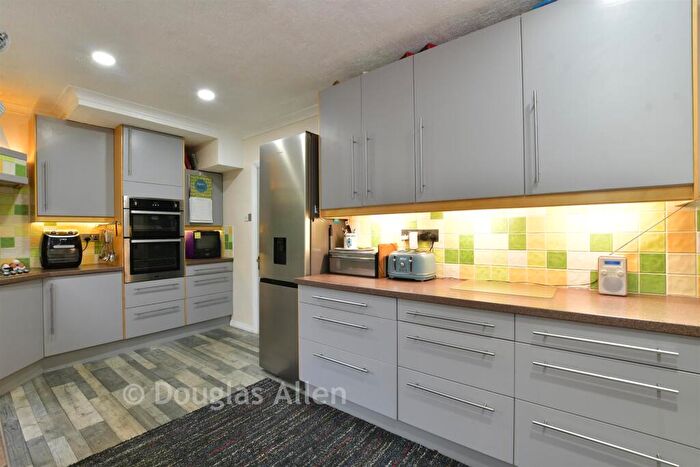 3 Bedroom Semi Detached House For Sale In Byron Way, Romford, Essex, RM3