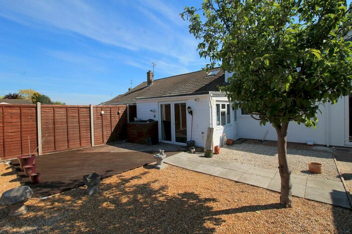 1 Bedroom Bungalow To Rent In Apple Close, Offord D;'arcy PE19