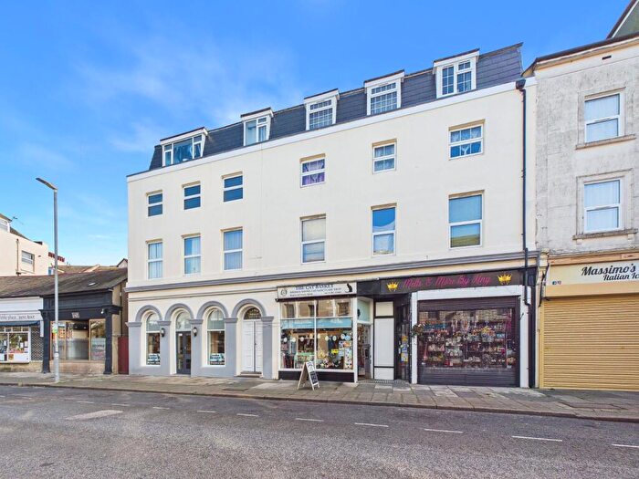 2 Bedroom Apartment For Sale In Cheriton Place, Folkestone, Kent, CT20