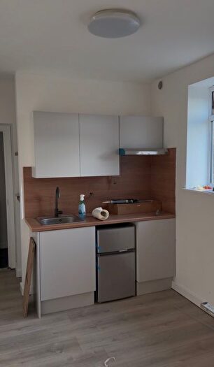 Studio To Rent In Burnside Road, Dagenham Chadwell Heath, RM8