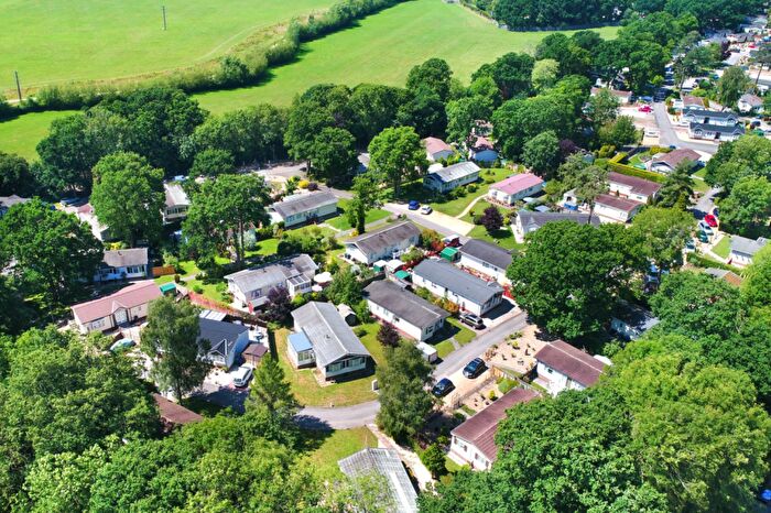 2 Bedroom Park Home For Sale In , Trowbridge, BA14