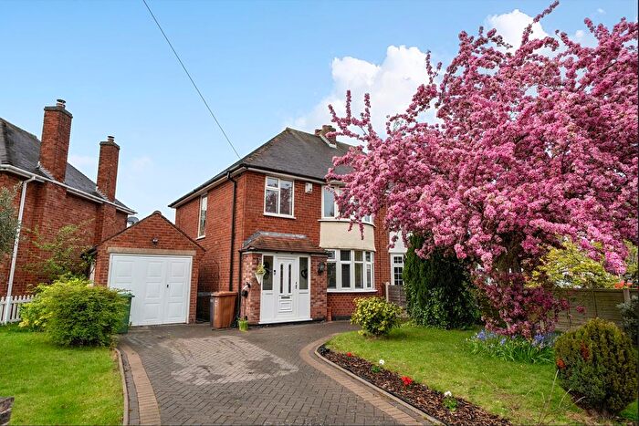 3 Bedroom Semi Detached House For Sale In Marlborough Road, Castle Bromwich, Birmingham, West Midlands, B36