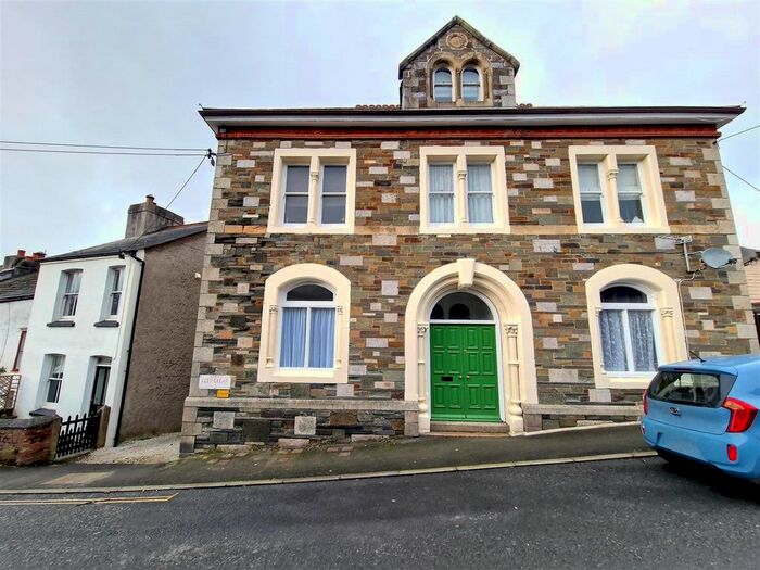 1 Bedroom Flat To Rent In Wooda Road, Launceston, PL15