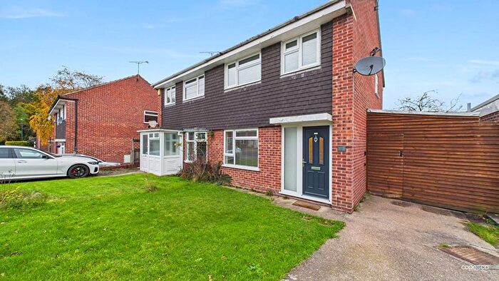 3 Bedroom Semi Detached House To Rent In Prescot Close, Mickleover, Derby, Derbyshire, DE3