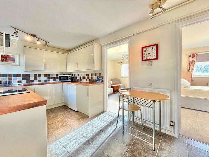 1 Bedroom Flat To Rent In Montagu Road, Kingsbridge TQ7