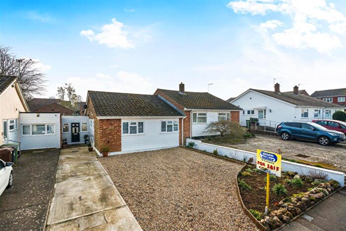 2 Bedroom Semi-Detached Bungalow For Sale In Hanover Road, Coxheath, ME17