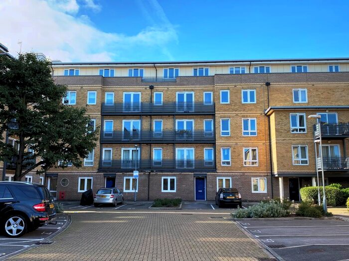 1 Bedroom Apartment To Rent In Rosegate House, Bow, E3