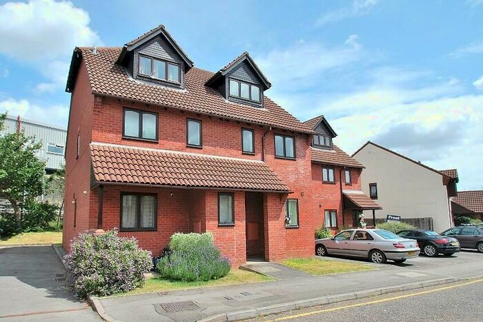 2 Bedroom Apartment To Rent In The Copse, Amersham, Bucks, HP7