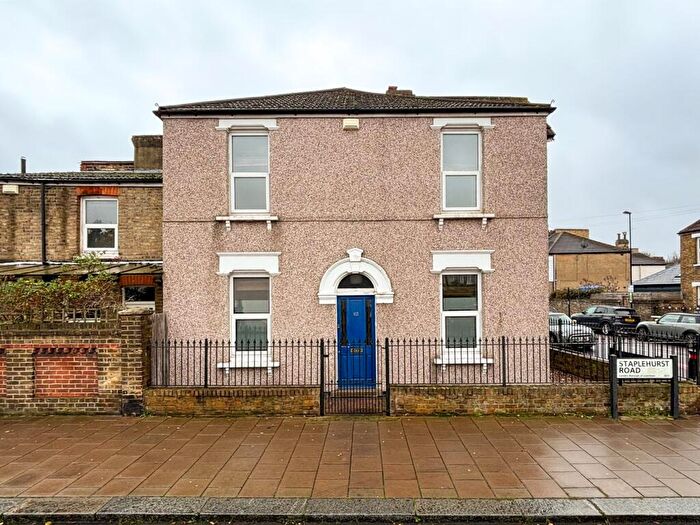 3 Bedroom End Of Terrace House To Rent In Longhurst Road, Hither Green, London, SE13