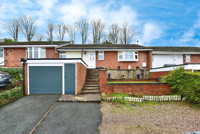 2 Bedroom Bungalow For Sale In Hawthorn Gardens, Talke, Stoke-on-Trent, Staffordshire, ST7