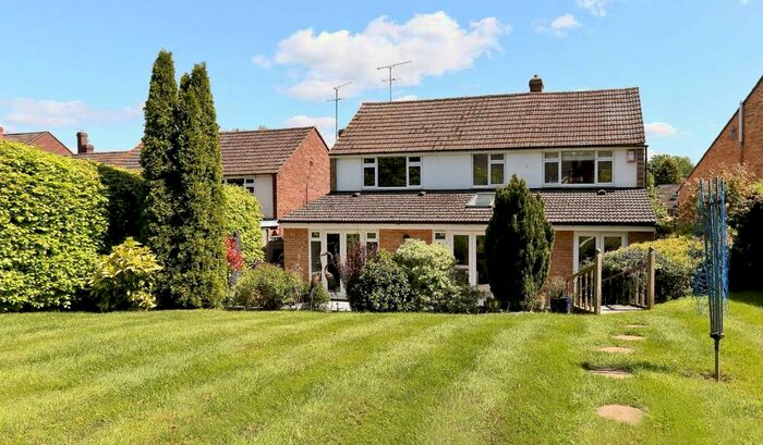4 Bedroom Detached House To Rent In Brookside Crescent, Cuffley, EN6