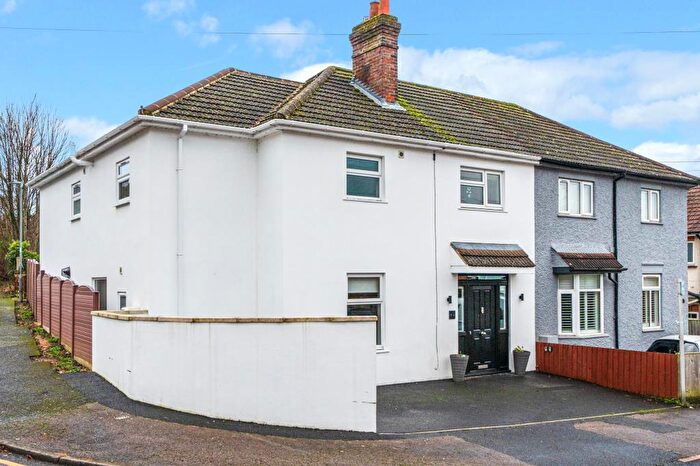 5 Bedroom Semi Detached House For Sale In High Wycombe, Pinions, Buckinghamshire, HP13