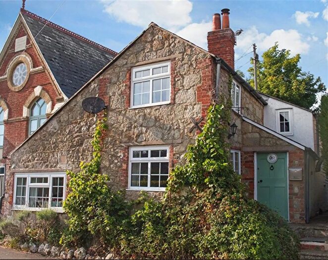 2 Bedroom Cottage For Sale In Town Lane, Chale Green, Ventnor, PO38