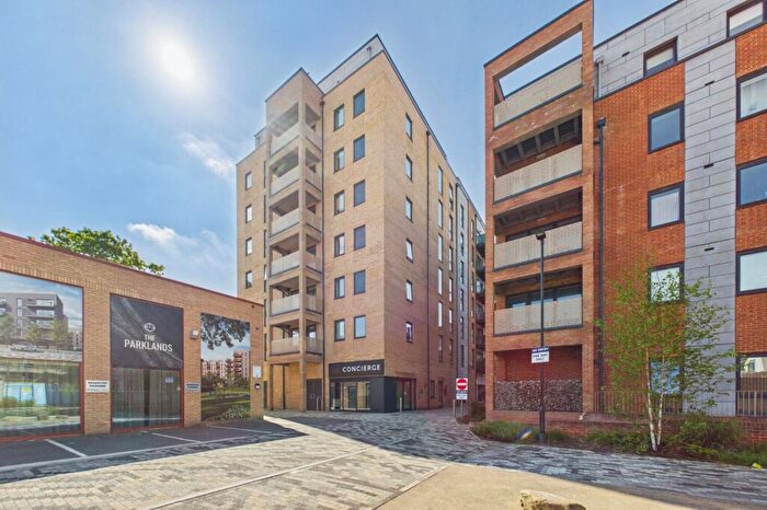2 Bedroom Apartment For Sale In Brewers Square, Dartford, Kent, DA1