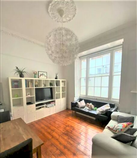1 Bedroom Flat To Rent In Gloucester Terrace, Notting Hill, London, W2