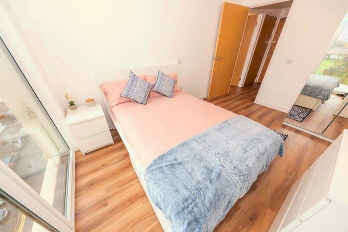 1 Bedroom Flat To Rent In The Gateway, Trafford Road, Salford, M5