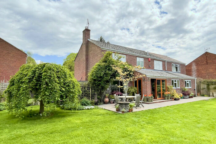 5 Bedroom Detached House For Sale In Pyrton, Oxfordshire, OX49