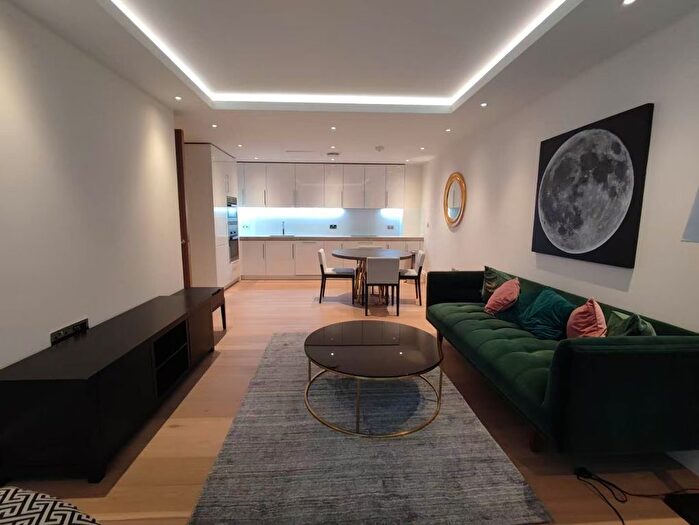 2 Bedroom Flat To Rent In London, WC2R