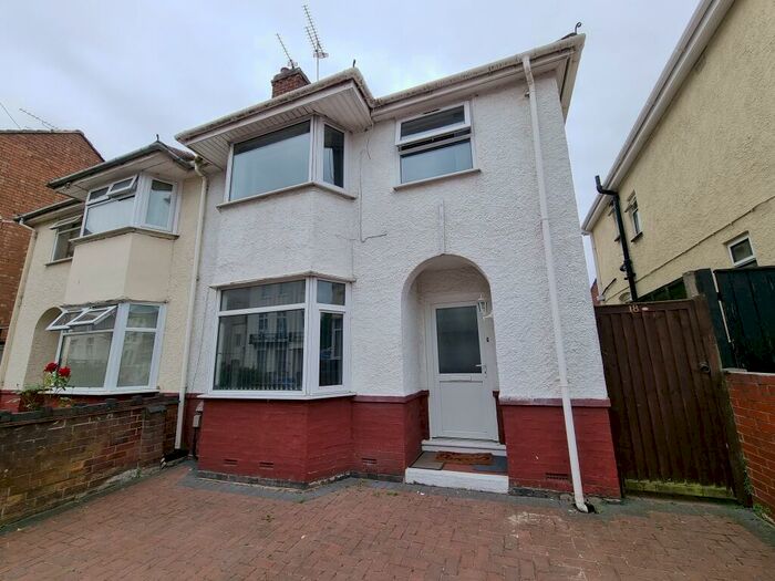 5 Bedroom Semi-Detached House To Rent In Charlotte Street, Leamington Spa, CV31