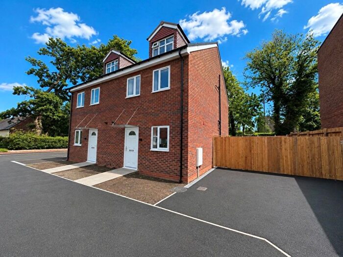 4 Bedroom Property To Rent In Scotts Road, Stourbridge, DY8