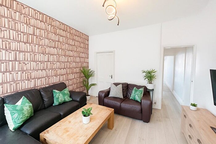 4 Bedroom House To Rent In Charlotte Road, Sheffield, S1