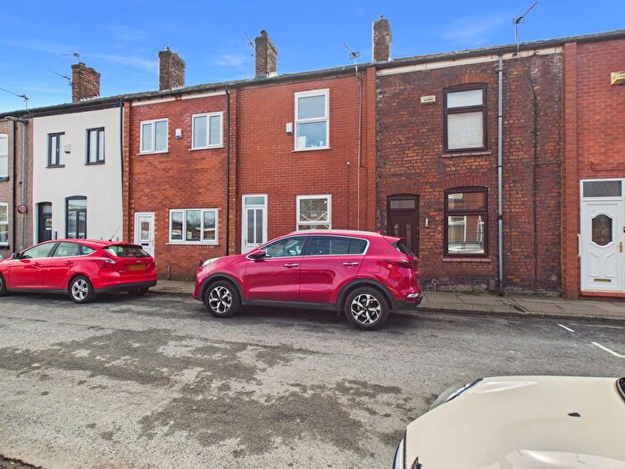 2 Bedroom Terraced House For Sale In Darlington Street, Tyldesley, M29