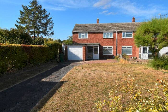 3 Bedroom Semi-Detached House For Sale In The Croft, Fulbourn, Cambridge, CB21