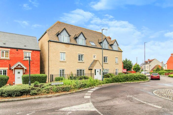 1 Bedroom Flat To Rent In Mir Crescent, Oakhurst, Swindon, SN25