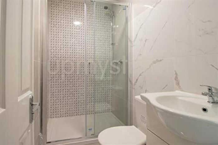 1 Bedroom Flat To Rent In Camden High Street, London, NW1