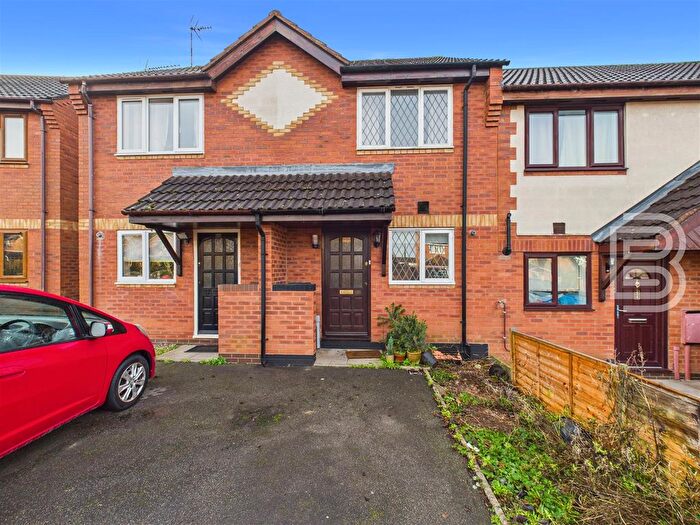 2 Bedroom Terraced House For Sale In Mellish Road, Rugby, CV22
